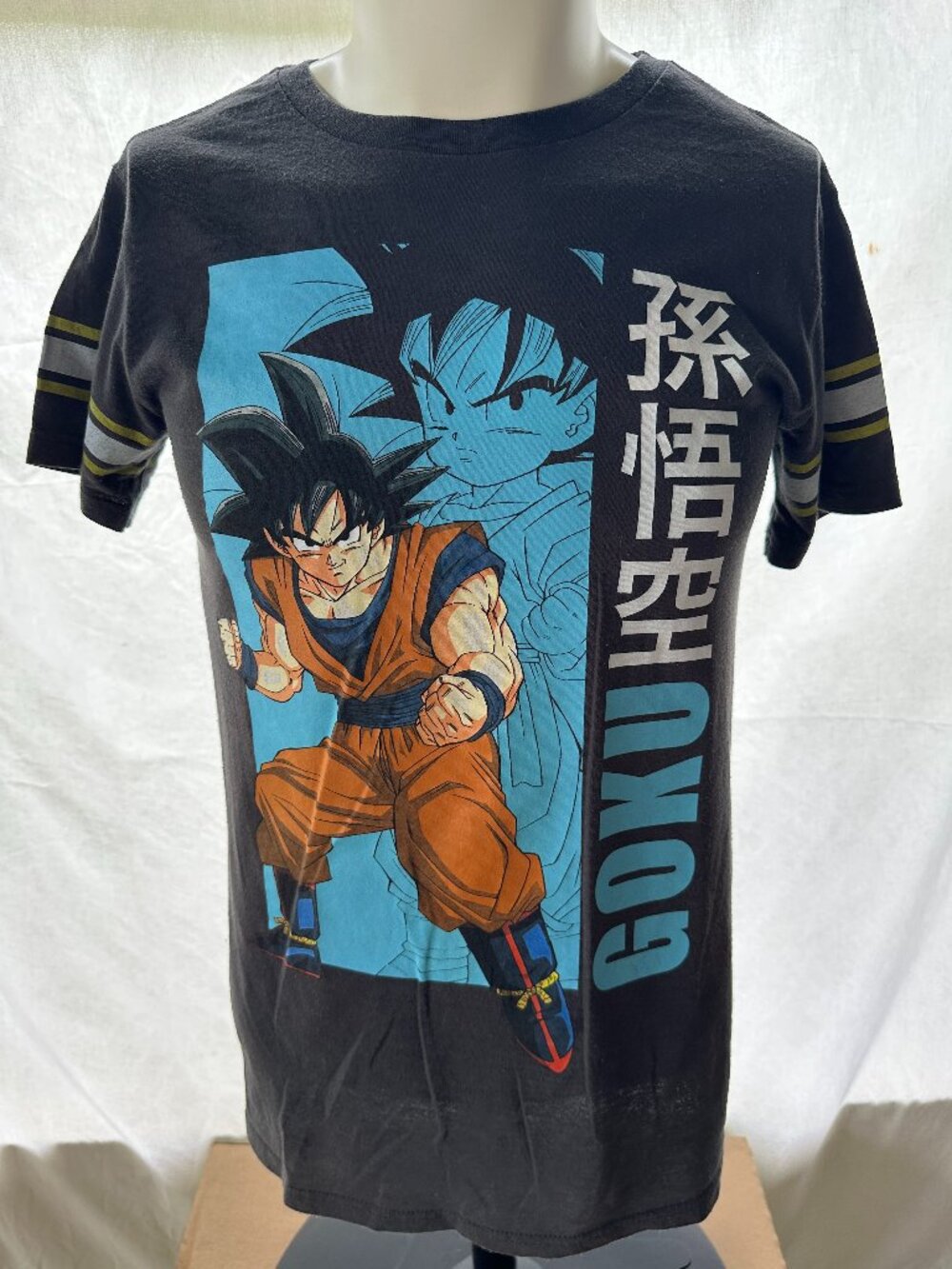 Dragon Ball Z Son Goku Men's Dark Gray Shirt Size XS Toei Animation